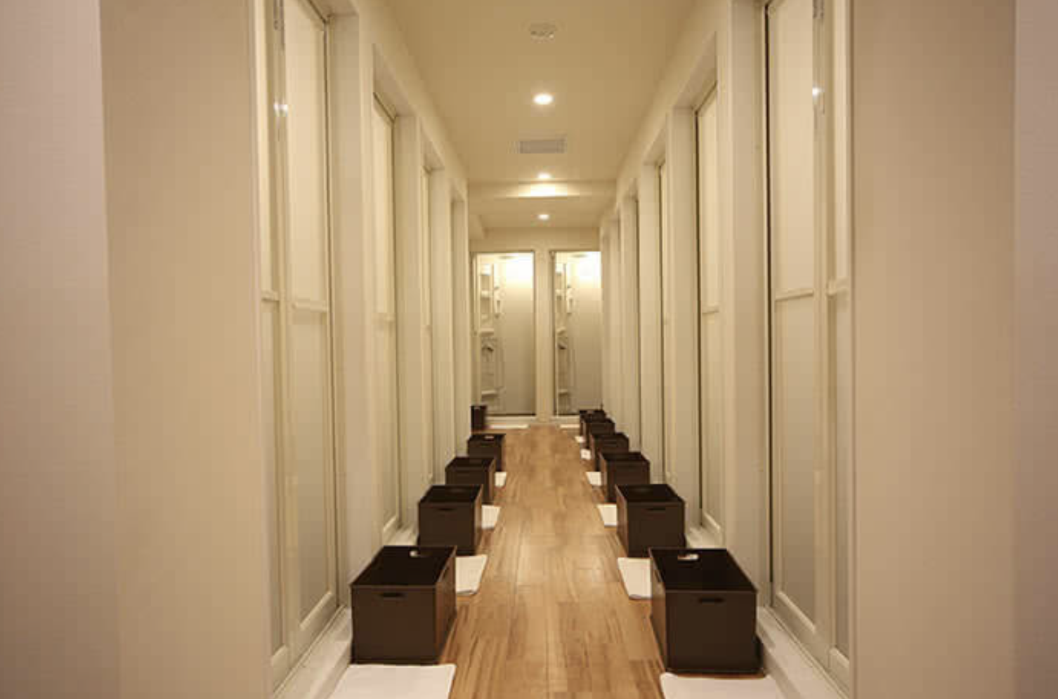 ホットヨガロイブ自由が丘1-8