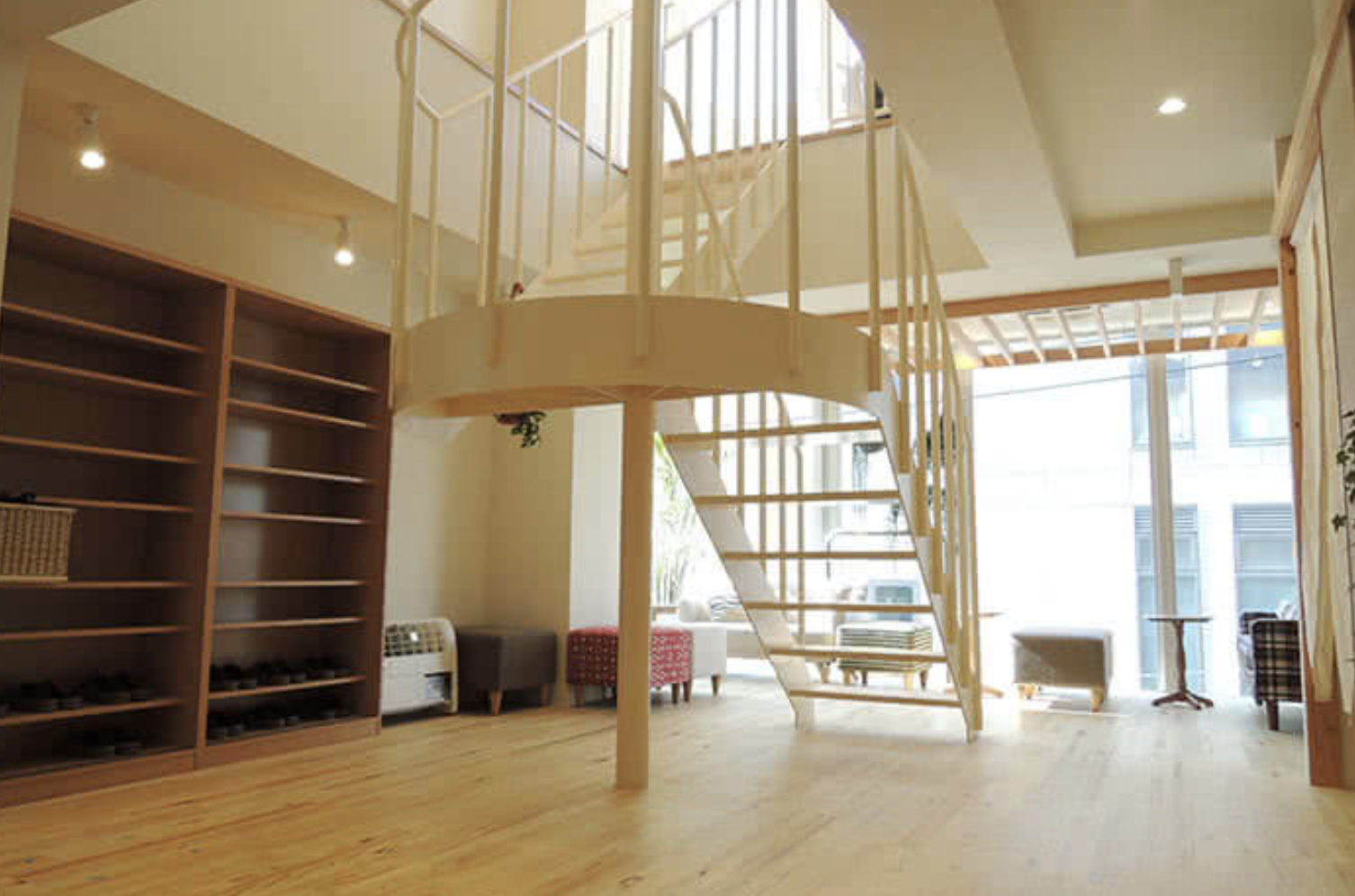 ホットヨガロイブ自由が丘1-3